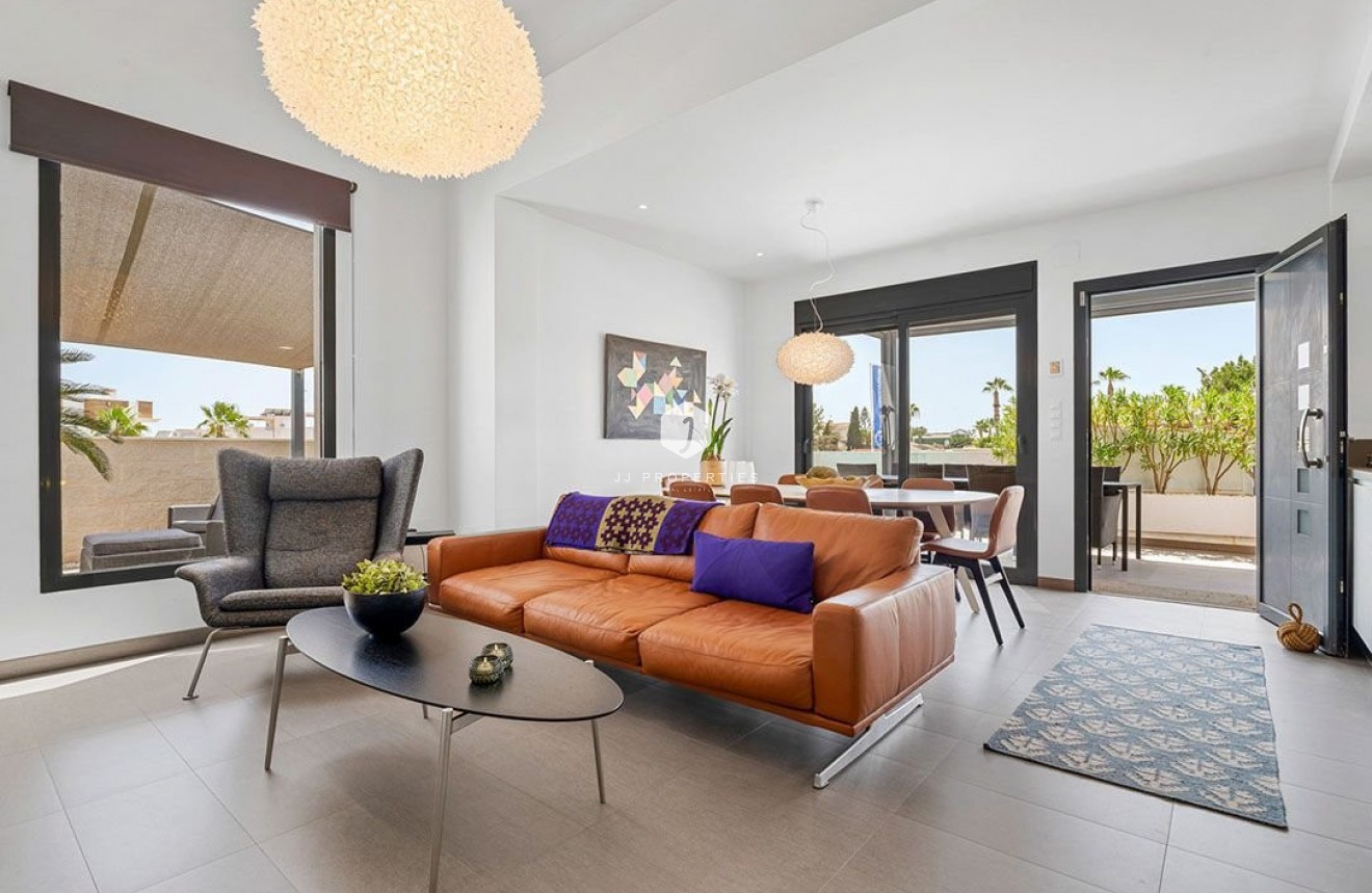 Tweedehands - Villa -
Ciudad Quesada - Costa Blanca