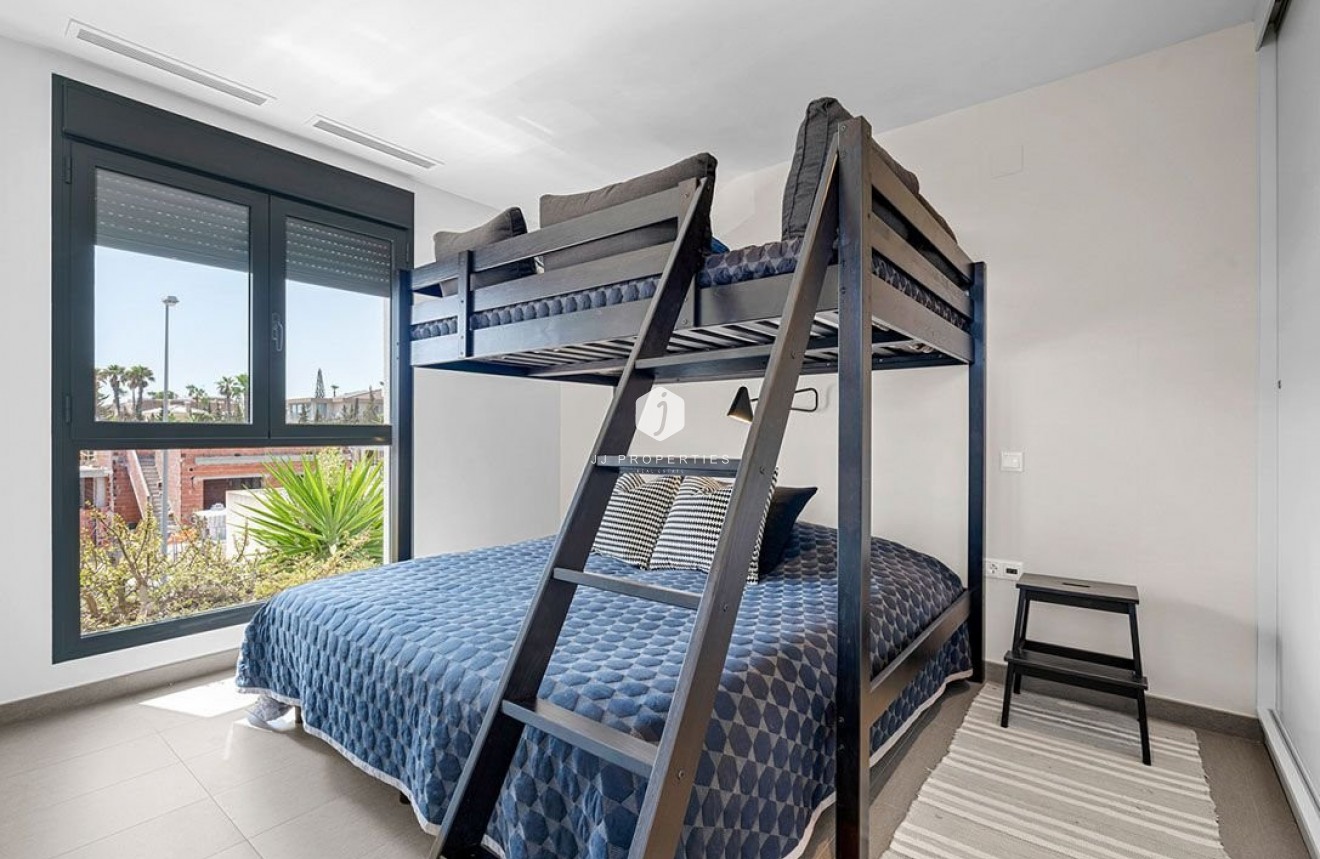 Tweedehands - Villa -
Ciudad Quesada - Costa Blanca