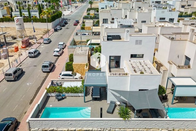 Tweedehands - Villa -
Ciudad Quesada - Costa Blanca