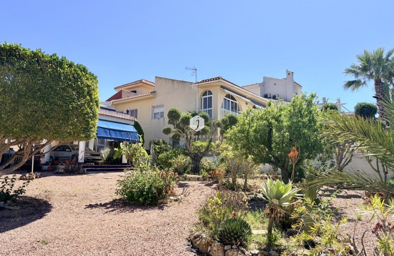 Tweedehands - Villa -
Ciudad Quesada - Costa Blanca
