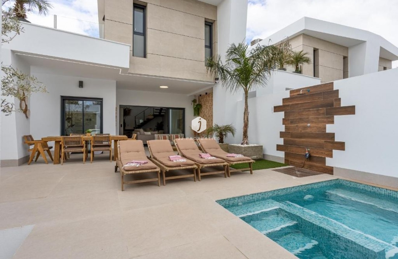 Tweedehands - Villa -
Dolores - Costa Blanca