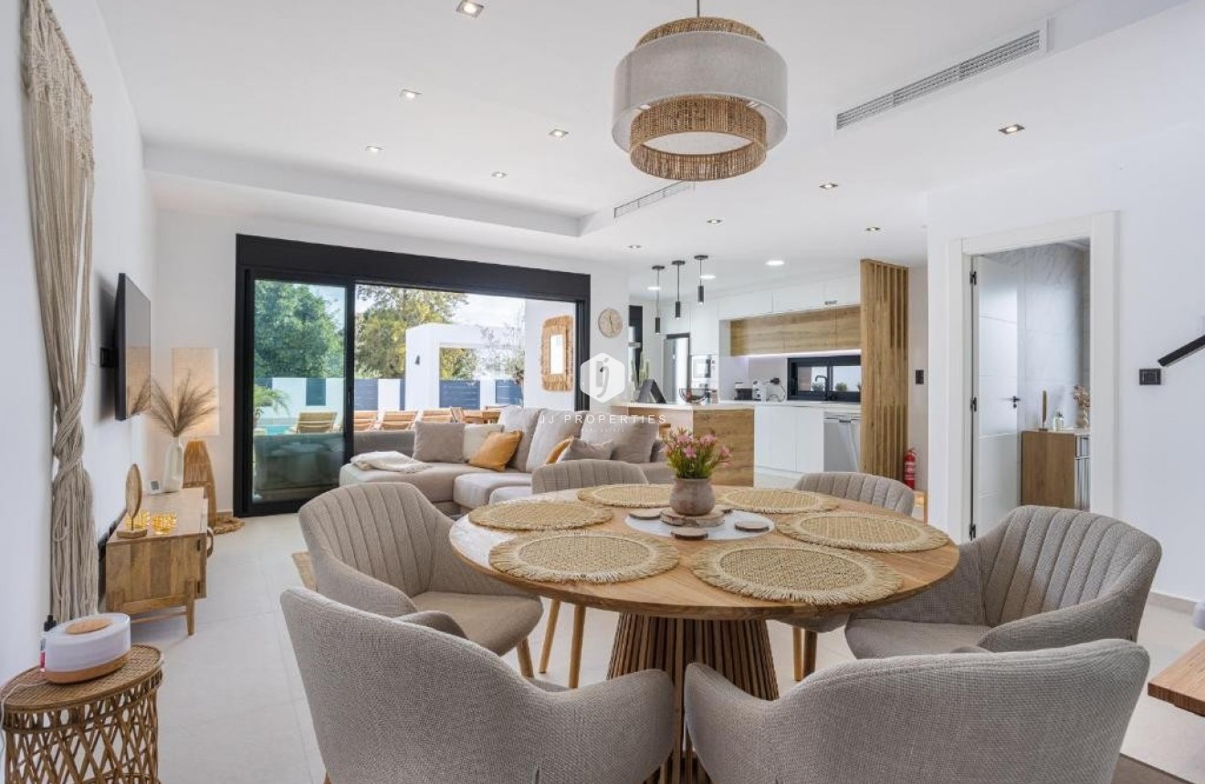 Tweedehands - Villa -
Dolores - Costa Blanca