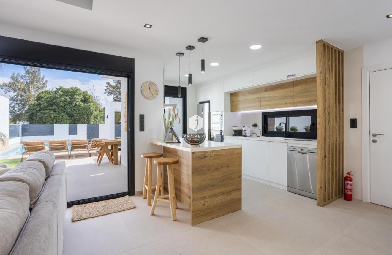 Tweedehands - Villa -
Dolores - Costa Blanca