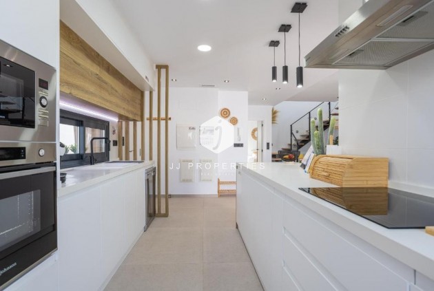 Tweedehands - Villa -
Dolores - Costa Blanca