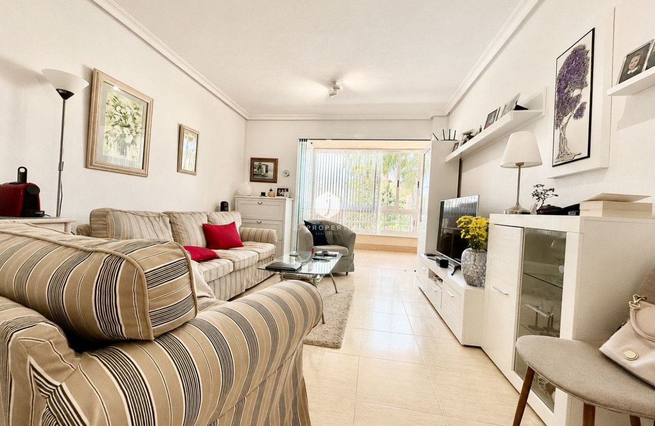 Tweedehands - Appartement / flat -
La Mata - Costa Blanca
