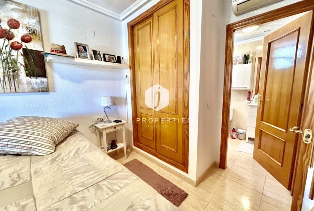 Tweedehands - Appartement / flat -
La Mata - Costa Blanca