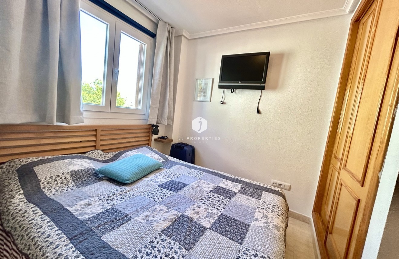 Tweedehands - Appartement / flat -
La Mata - Costa Blanca