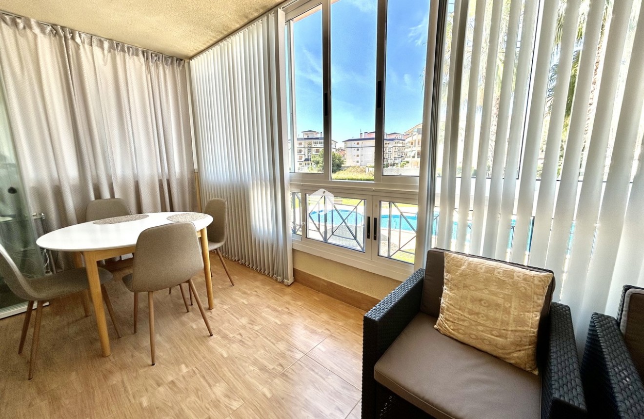 Tweedehands - Appartement / flat -
La Mata - Costa Blanca