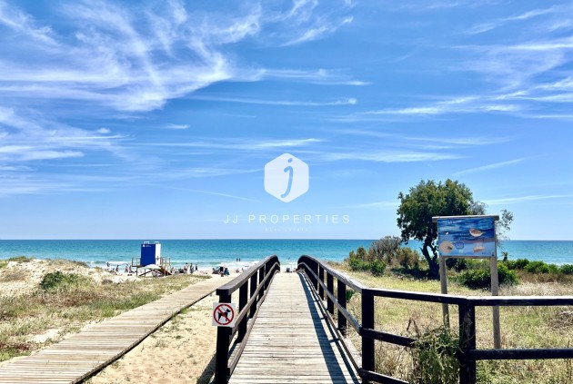 Tweedehands - Appartement / flat -
La Mata - Costa Blanca