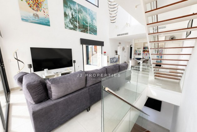 Tweedehands - Villa -
Ciudad Quesada - Costa Blanca