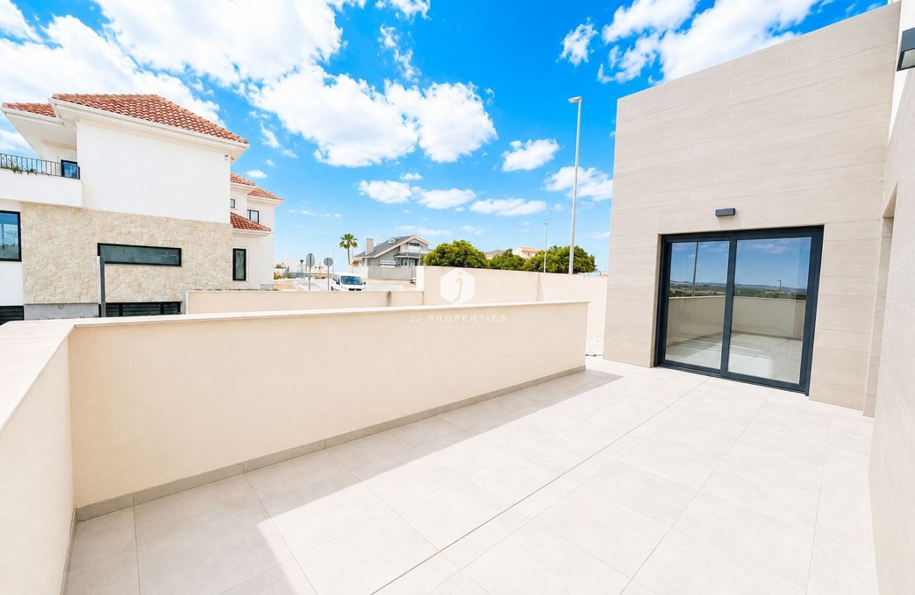 Tweedehands - Villa -
Ciudad Quesada - Costa Blanca