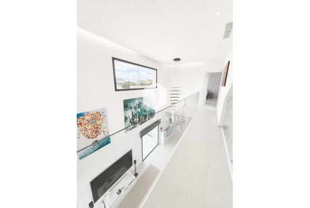Tweedehands - Villa -
Ciudad Quesada - Costa Blanca