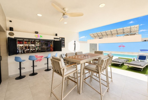 Tweedehands - Villa -
Ciudad Quesada - Costa Blanca