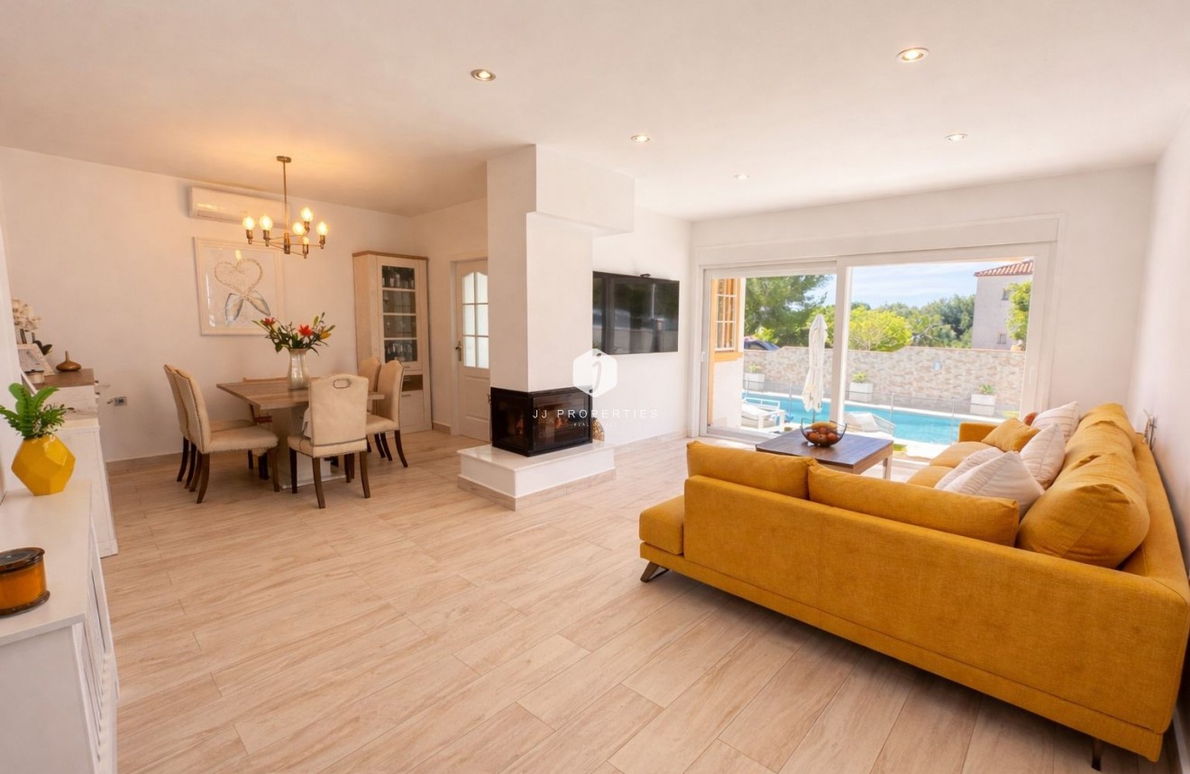 Tweedehands - Villa -
Los Dolses - Inland