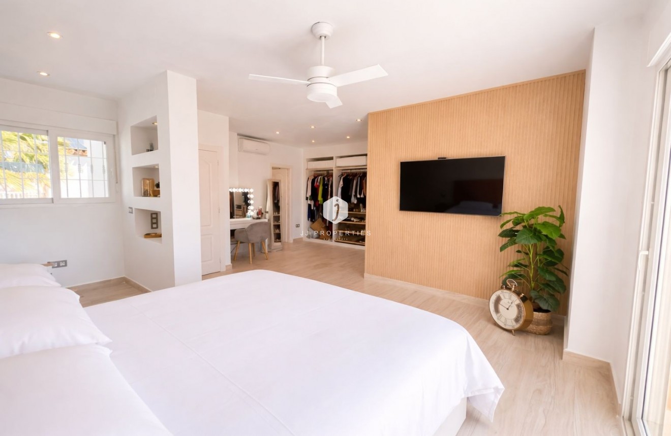 Tweedehands - Villa -
Los Dolses - Inland