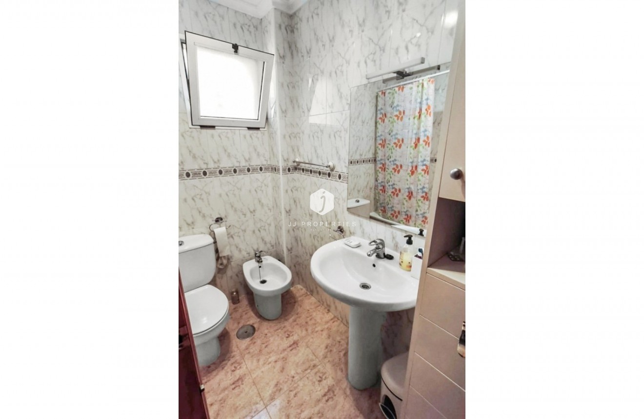 Tweedehands - Bungalow -
Orihuela Costa - Costa Blanca