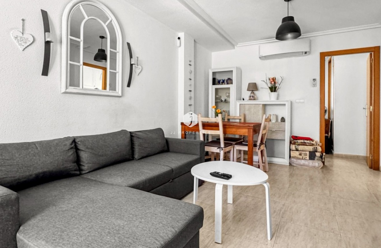 Tweedehands - Chalet -
Torrevieja - Costa Blanca