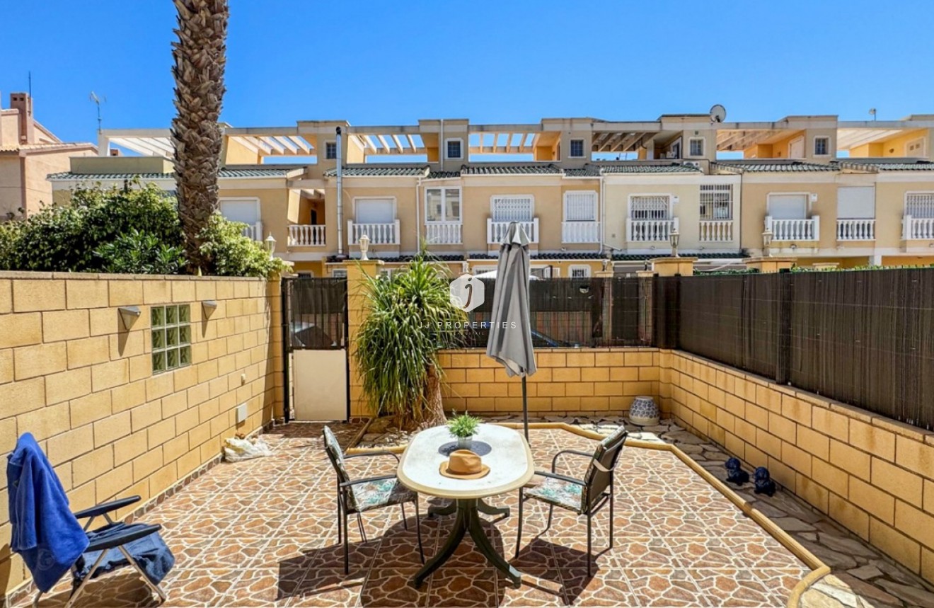 Tweedehands - Chalet -
Torrevieja - Costa Blanca
