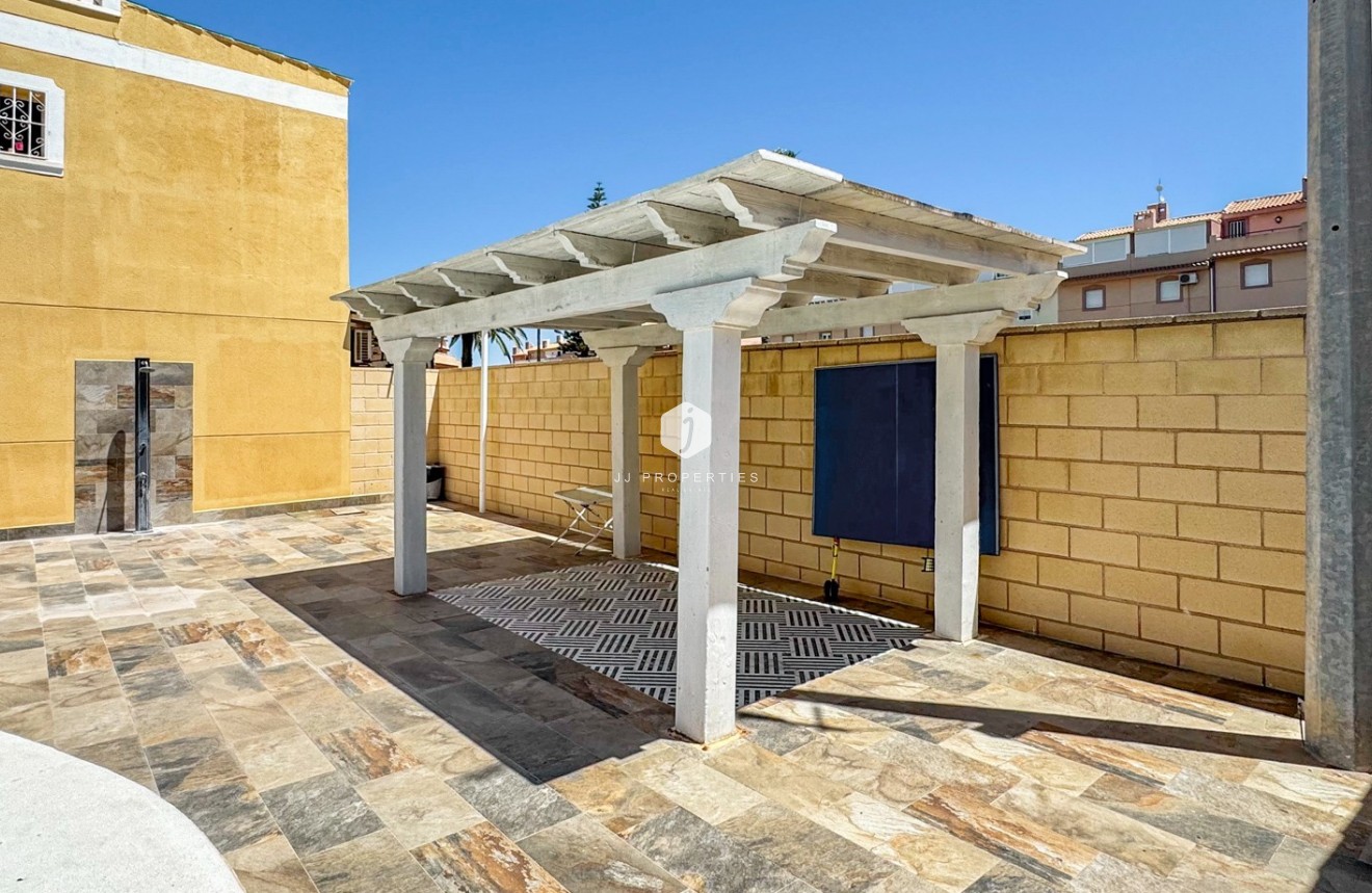 Tweedehands - Chalet -
Torrevieja - Costa Blanca