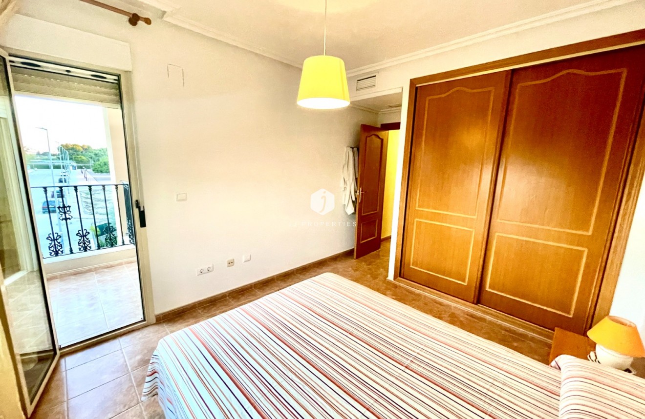 Tweedehands - Villa -
Almoradí - Inland