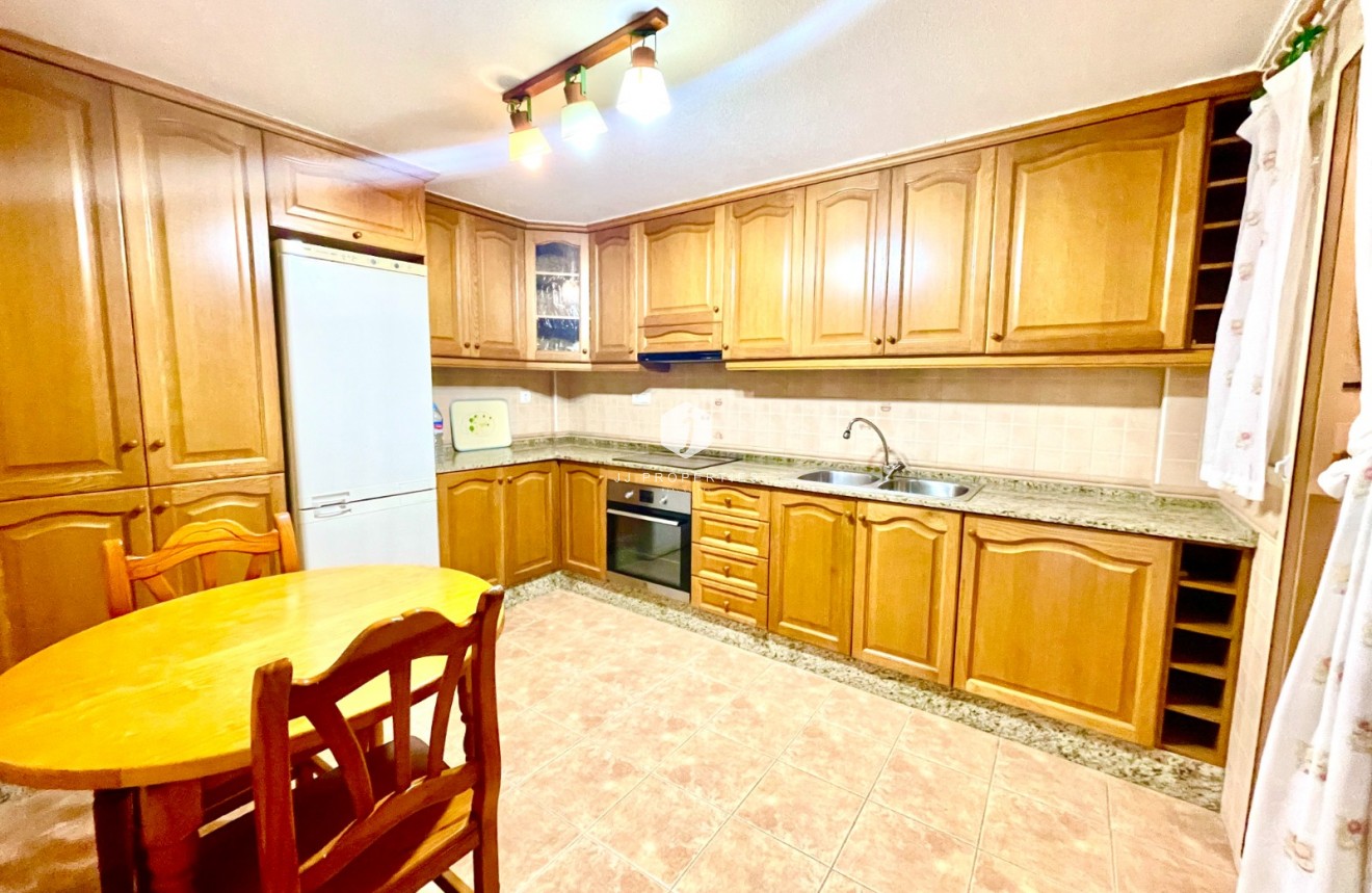 Tweedehands - Villa -
Almoradí - Inland