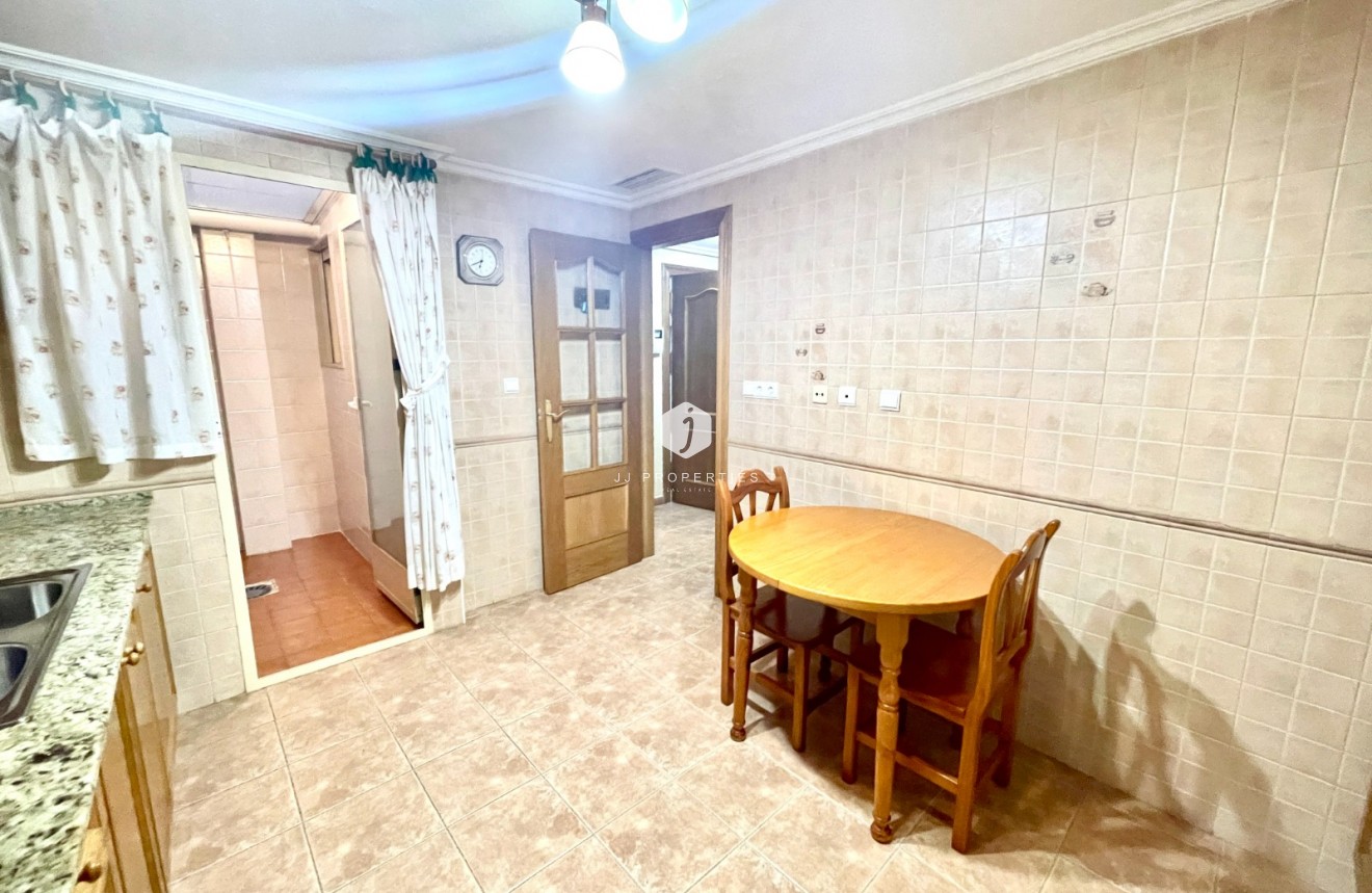 Tweedehands - Villa -
Almoradí - Inland
