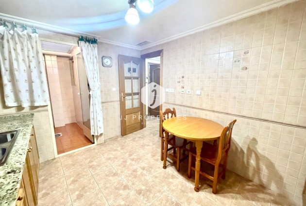 Tweedehands - Villa -
Almoradí - Inland
