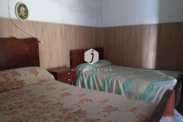 Segunda mano - Chalet -
Los Montesinos