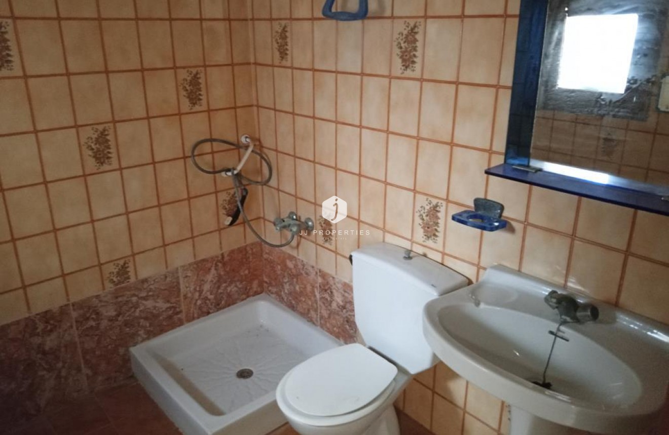 Segunda mano - Chalet -
Los Montesinos