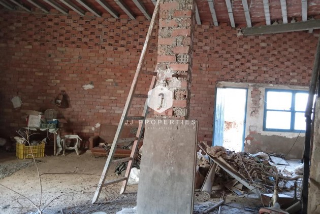 Segunda mano - Chalet -
Los Montesinos