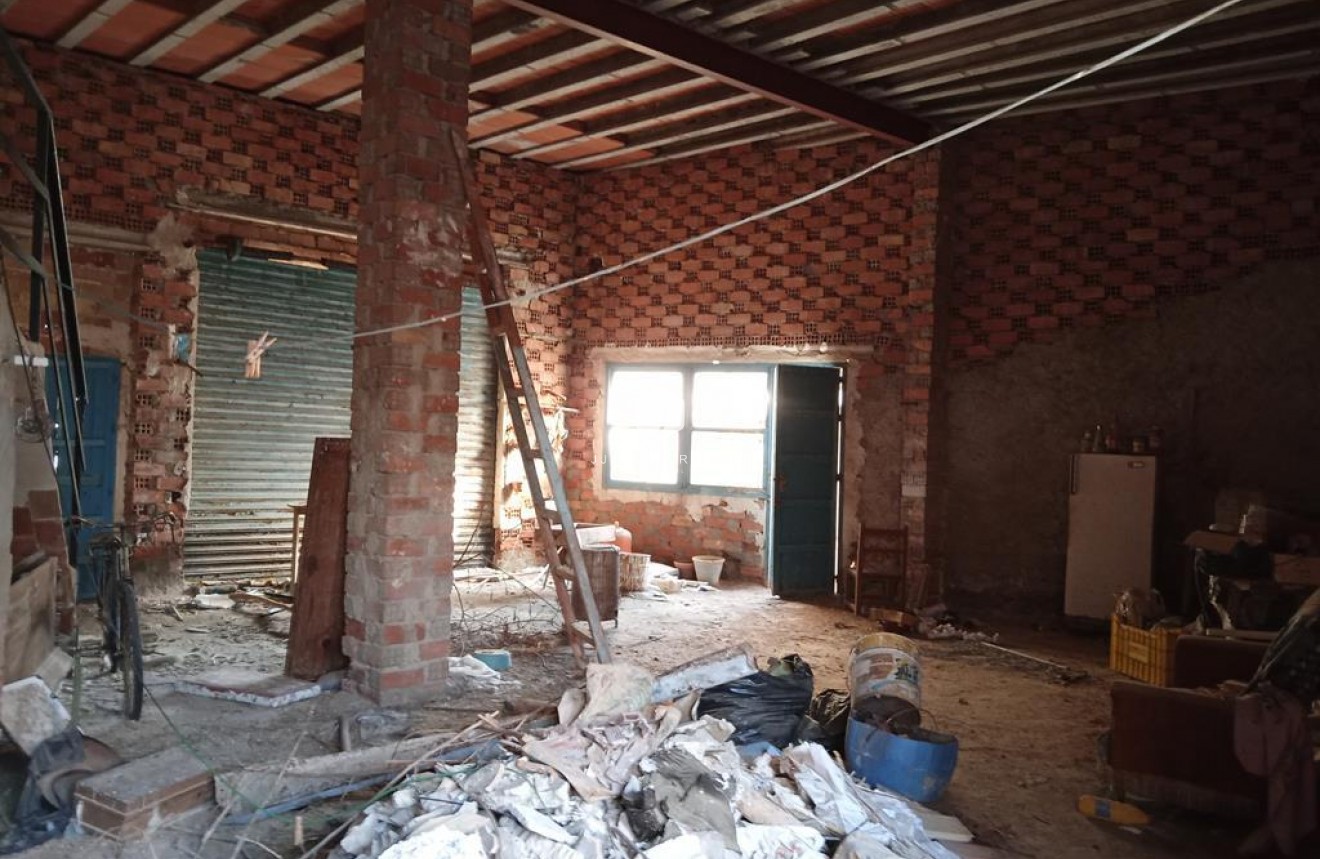 Segunda mano - Chalet -
Los Montesinos