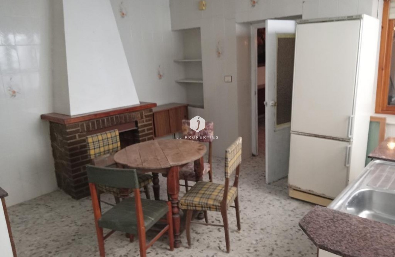 Resale - Chalet -
HurchIllo - PUEBLO CENTRO