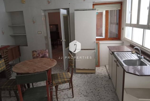 Resale - Chalet -
HurchIllo - PUEBLO CENTRO