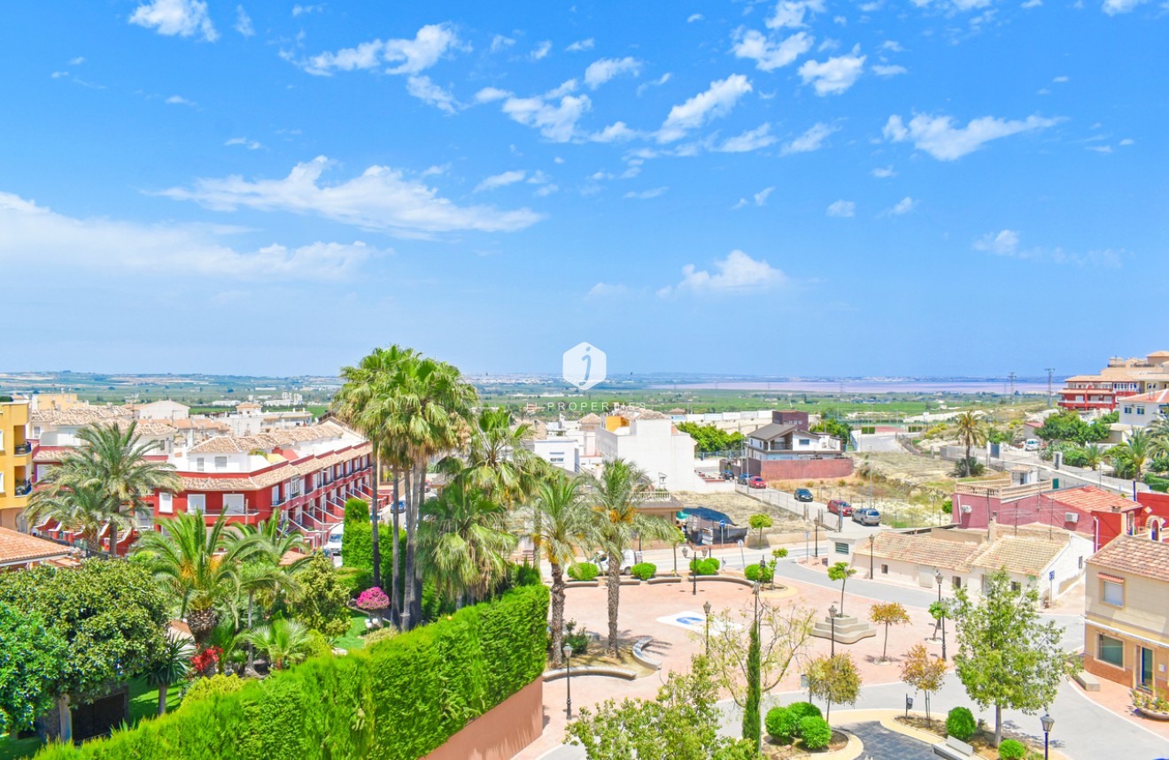 Tweedehands - Appartement / flat -
San Miguel de Salinas - Inland