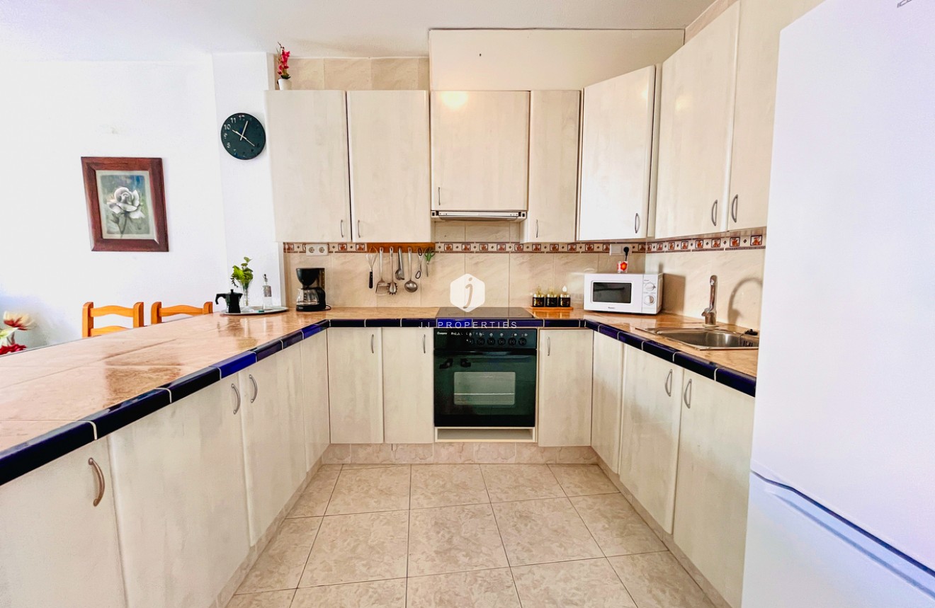 Tweedehands - Appartement / flat -
San Miguel de Salinas - Inland