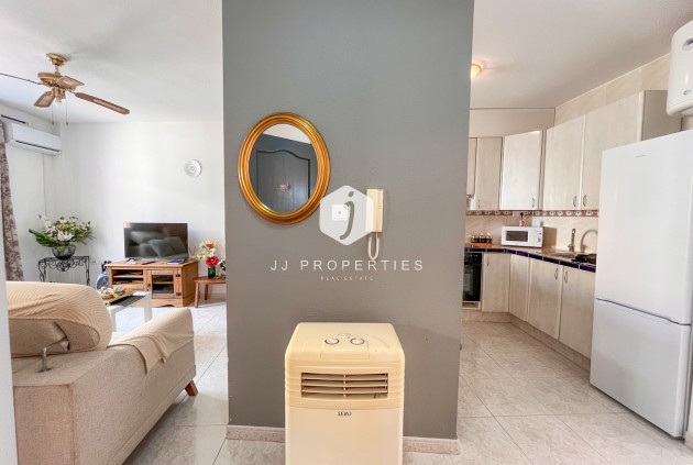 Tweedehands - Appartement / flat -
San Miguel de Salinas - Inland
