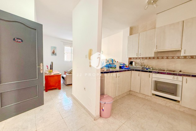 Tweedehands - Appartement / flat -
San Miguel de Salinas - Inland