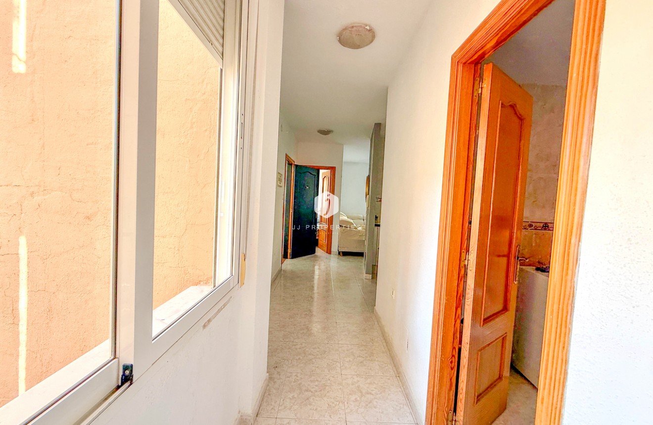Tweedehands - Appartement / flat -
San Miguel de Salinas - Inland