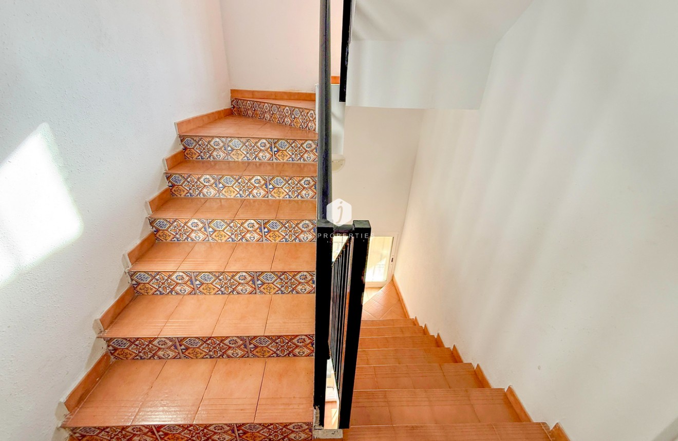 Tweedehands - Appartement / flat -
San Miguel de Salinas - Inland