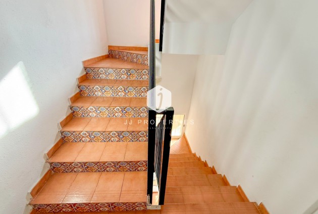 Tweedehands - Appartement / flat -
San Miguel de Salinas - Inland