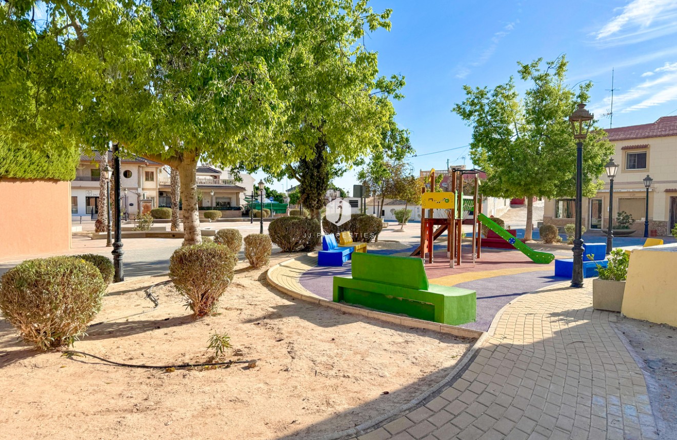 Tweedehands - Appartement / flat -
San Miguel de Salinas - Inland