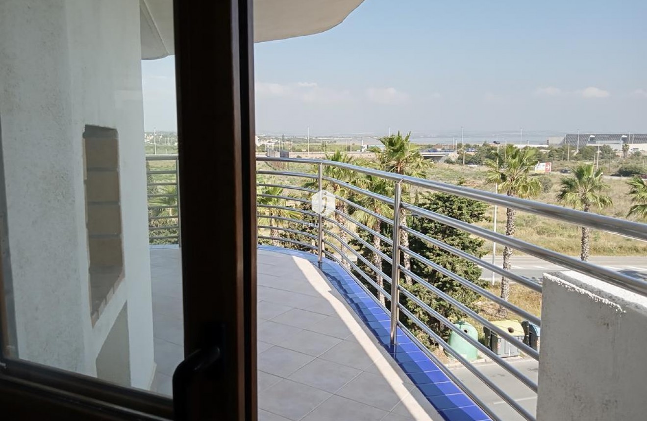 Tweedehands - Appartement / flat -
Torrevieja - MAR AZUL LA VELETA