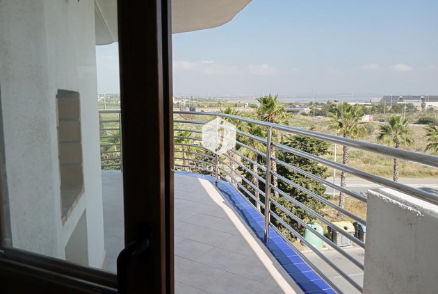 Tweedehands - Appartement / flat -
Torrevieja - MAR AZUL LA VELETA