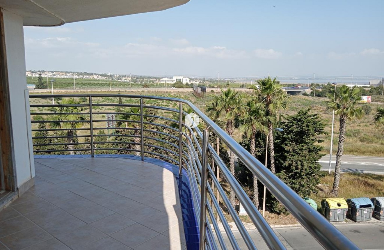 Tweedehands - Appartement / flat -
Torrevieja - MAR AZUL LA VELETA