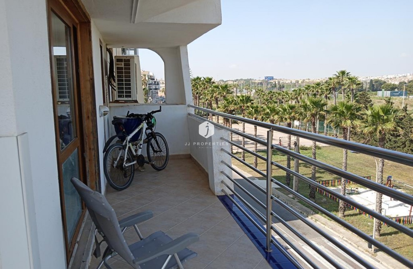 Tweedehands - Appartement / flat -
Torrevieja - MAR AZUL LA VELETA