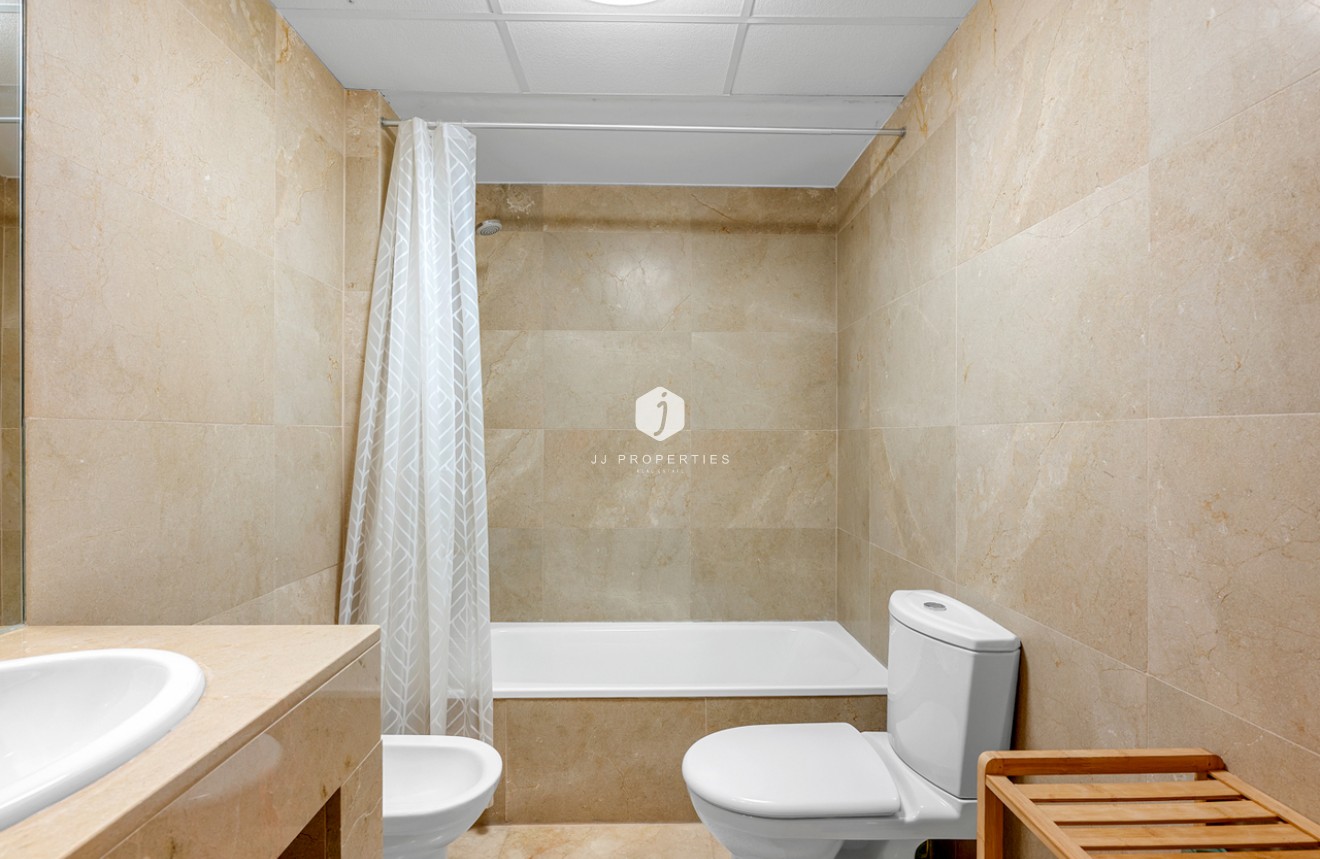 Tweedehands - Appartement / flat -
Campoamor - Costa Blanca