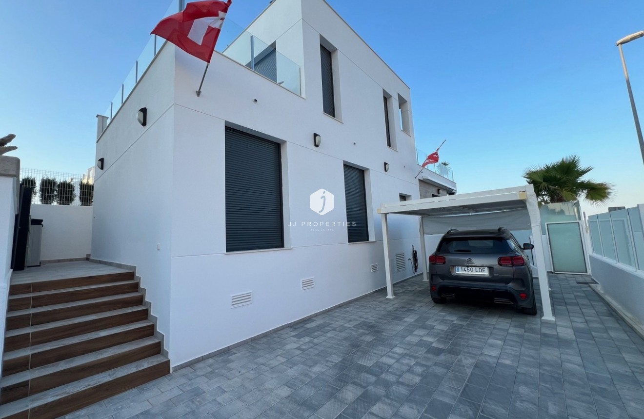 Tweedehands - Villa -
Los Montesinos - Costa Blanca