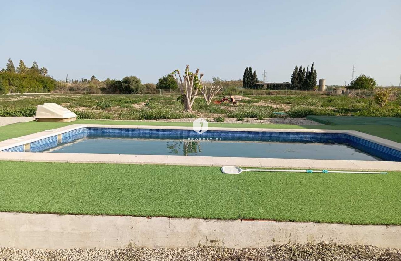 Tweedehands - Villa -
San Miguel de Salinas - Inland