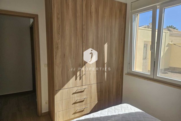 Tweedehands - Villa -
Torrevieja - Costa Blanca