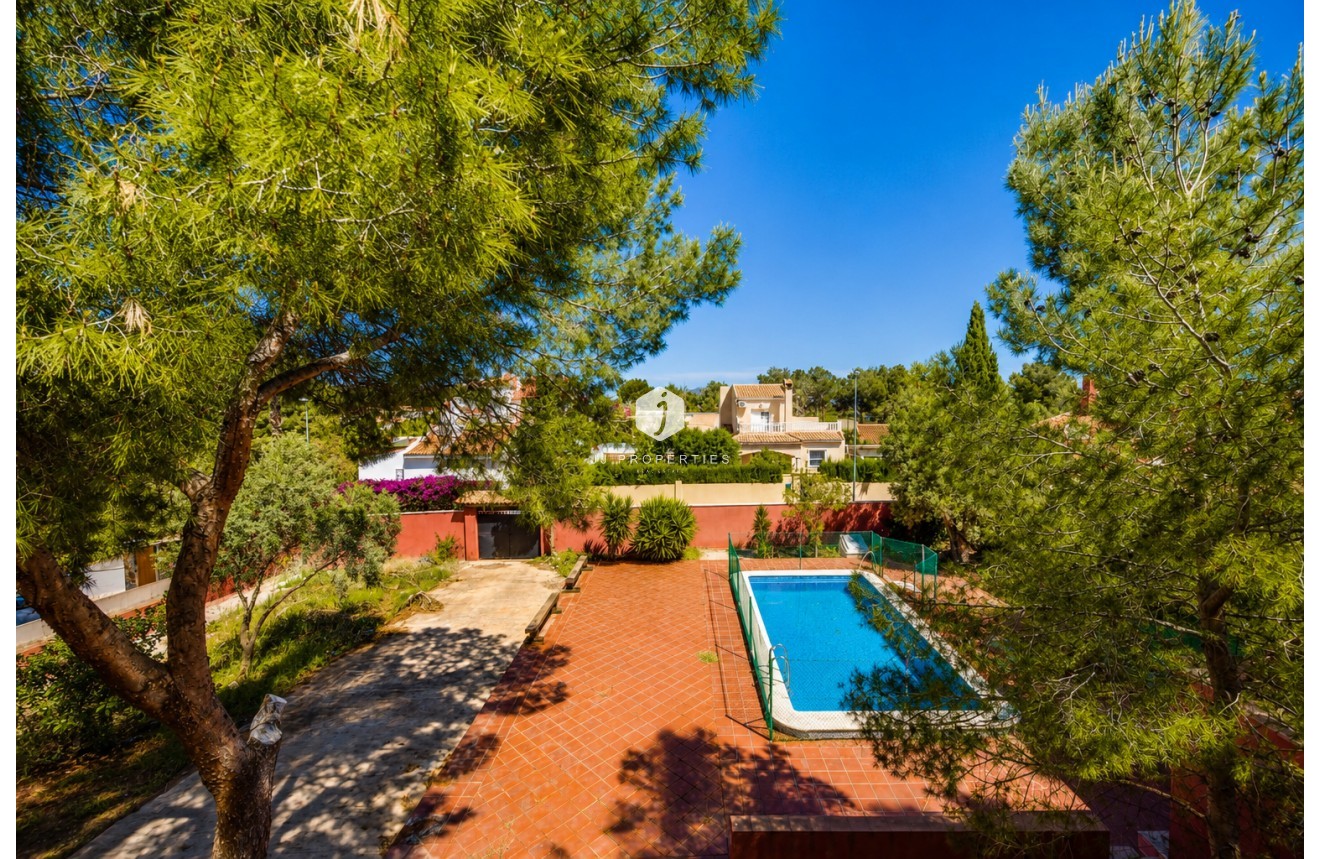 Resale - Villa -
San Miguel de Salinas - Inland